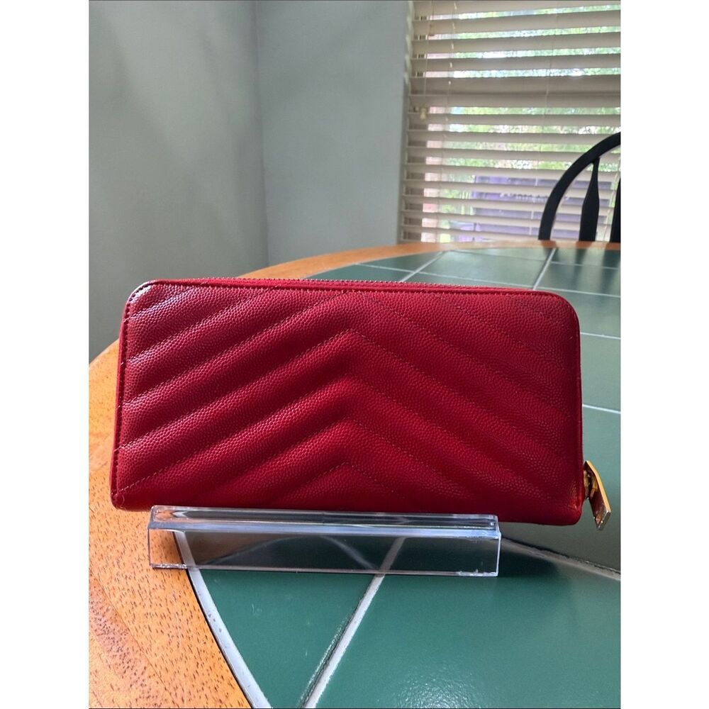 Yves Saint Laurent Red Quilted Zip Wallet with Gold YSL Logo - Picture 3 of 14
